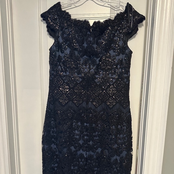 Tadashi Shoji sequin lace dress - Picture 2 of 4